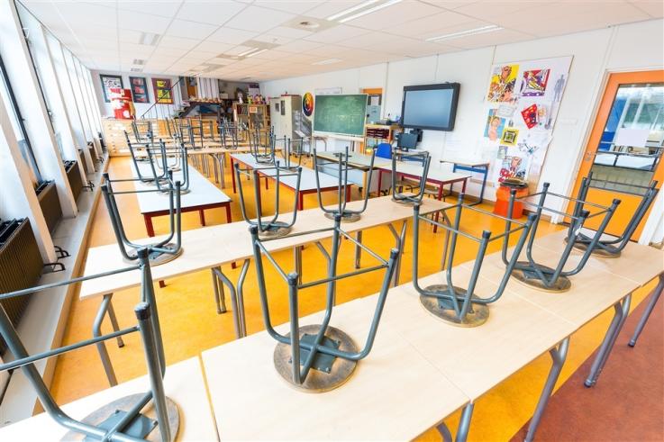 school uit